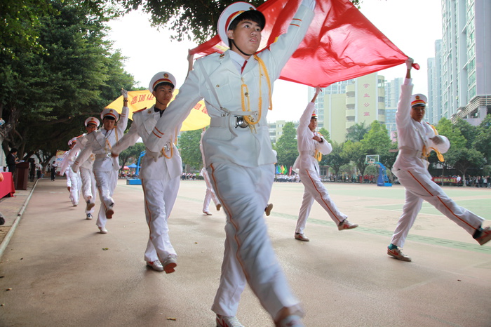 揮舞運(yùn)動(dòng)激情，共筑國(guó)際化教育夢(mèng)
