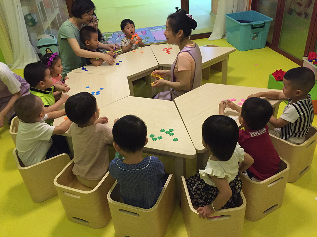 〈萬科第五園中心〉日?；顒右曨l，一起圍觀吧